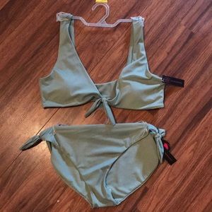 💕Price Firm💕NWT Green Two Piece Bikini